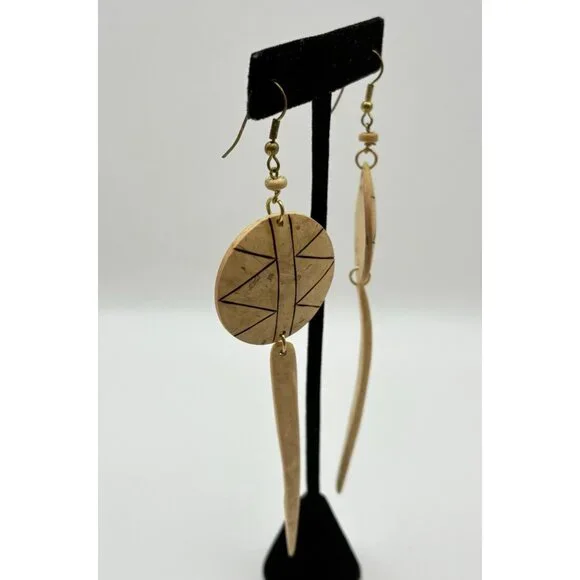 Vintage Handcrafted Wood Dangle Earrings Tribal Inspired Lightweight Nature - Picture 5 of 6